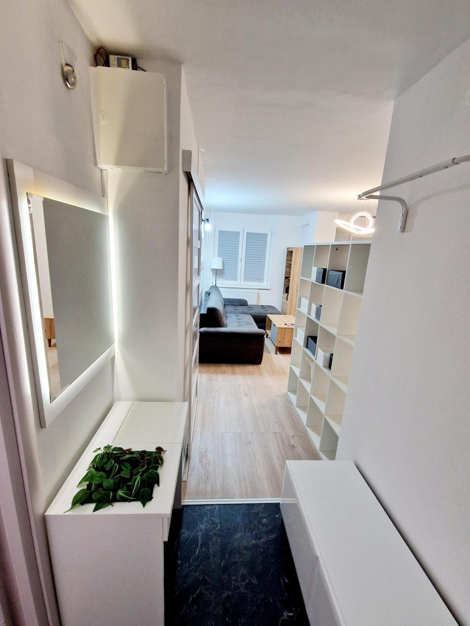 Appartamento Cosy Novi Sad Loft, Self Check-In Esterno foto